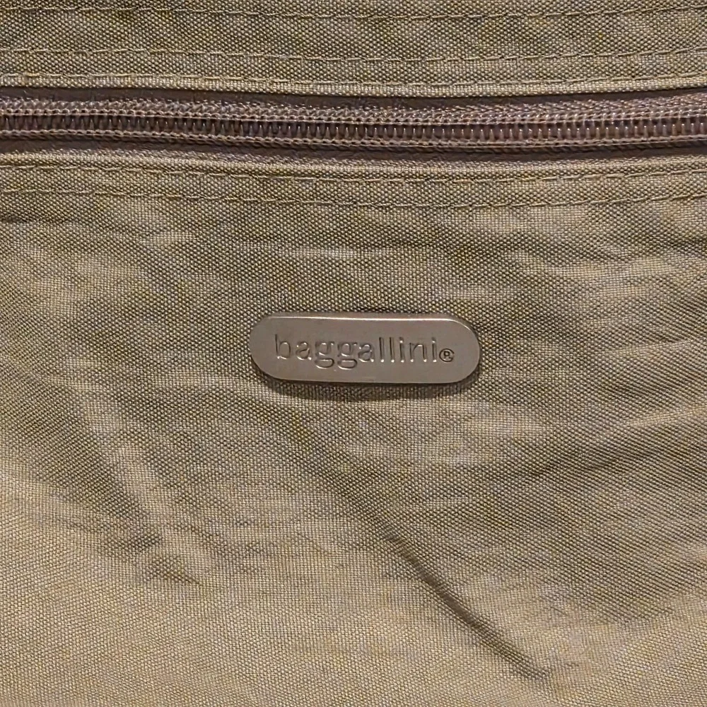 Baggallini womens tan